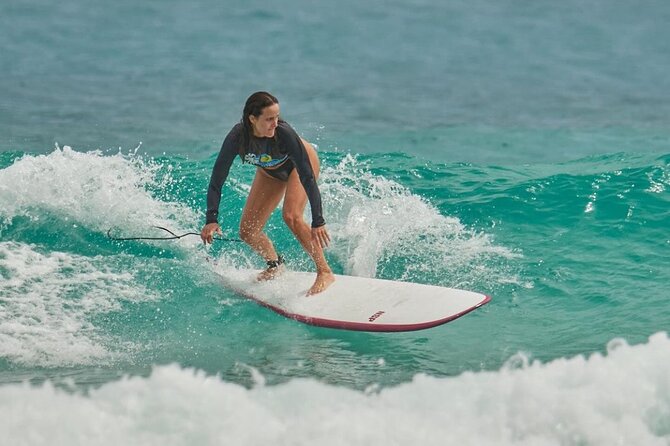 Learn to Surf in Paradise. - Planning the meeting point and transport