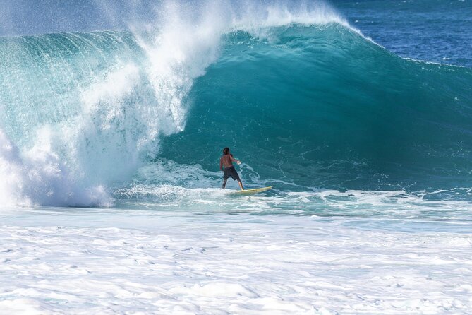 Learn to surf with a local big wave rider on the North Shore of Oahu - What happens in the water