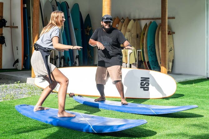 Learn to surf with Fuvahmulah Surf School - Key points to know before booking