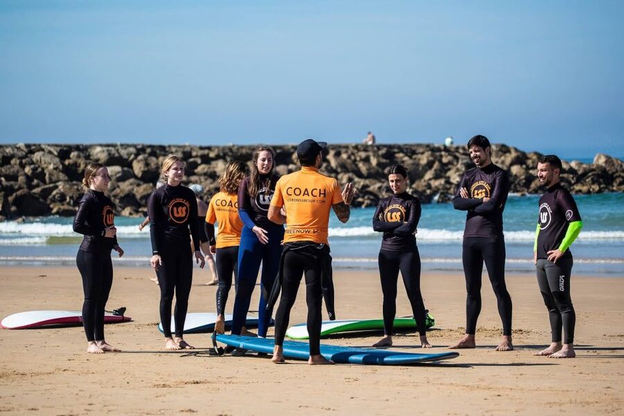 Lisbon: Capafórnia Surf Experience - What happens during the 90-minute lesson