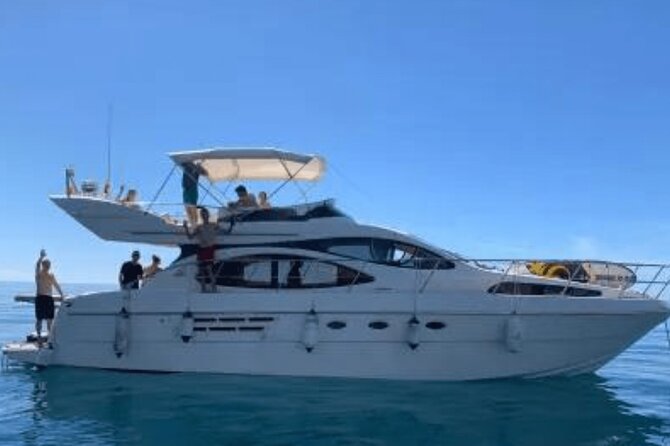 Luxury Yatch trips + Open Bar + Tapas + Paddle Surf + Snorkel - What the yacht outing is really like