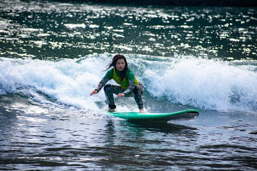Madeira : Surfing Experience for all - Seixal’s black sand gives the lesson a memorable setting