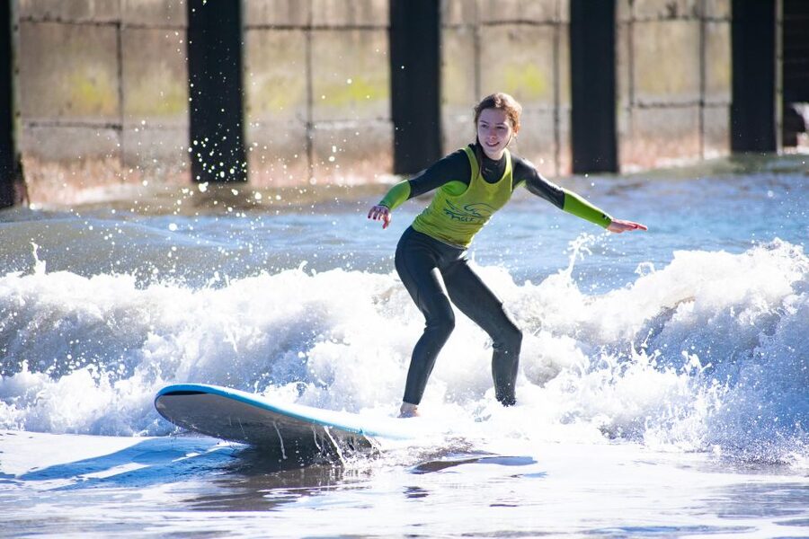 Madeira : Surfing Experience for all - São Vicente works around the low tide