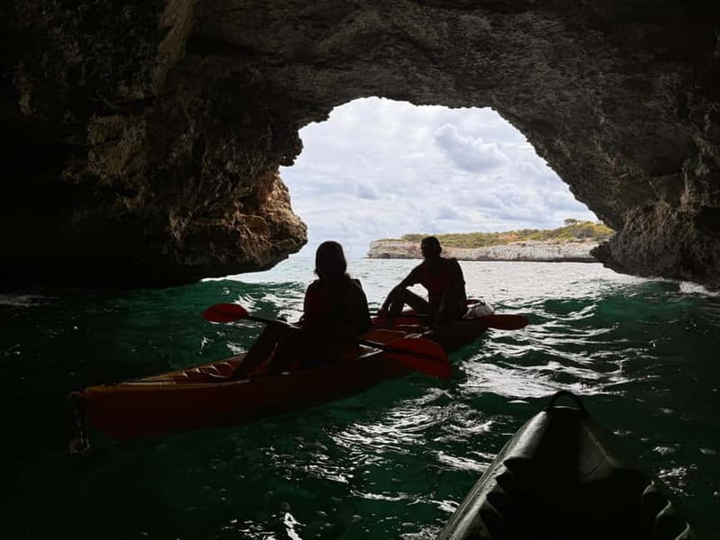 Mallorca: Kayak and Paddle Surf excursion through crystal clear water caves - Returning to Playa Barca