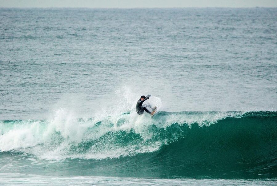 Matosinhos: Best surf Lesson with all equipment - Is $35 good value?