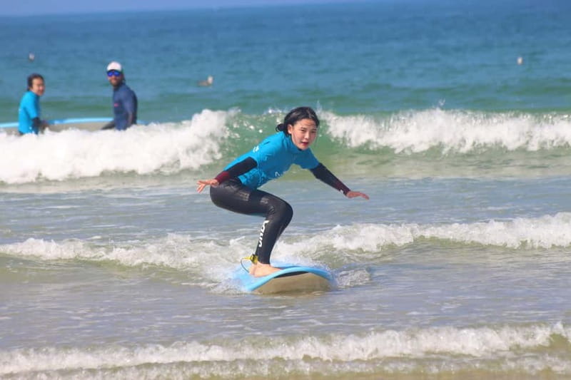 Matosinhos: Surfing Lesson with Equipment - What the $35 price really covers