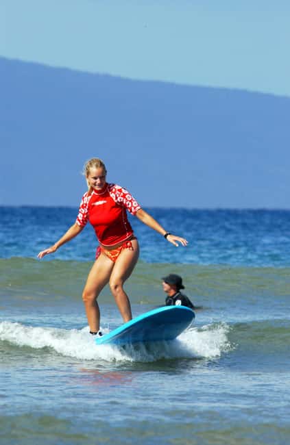 Maui: Surfing Lesson for everyone ; pure fun! - Why the Small Group Changes the Lesson