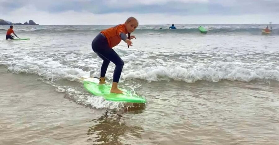 Mundaka: Surfing Course Initiation - Why small classes matter for a first wave