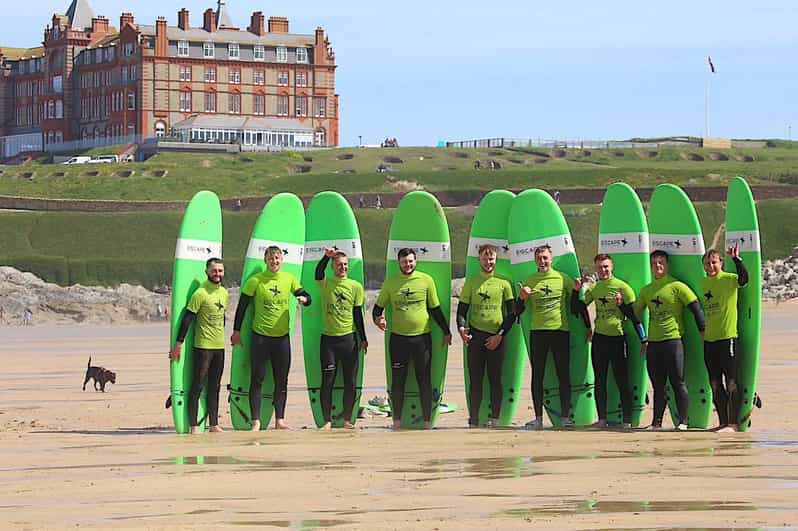 Newquay: 2 hour Surf Experience - For Beginners/Improvers - Equipment, showers, and the post-surf practicalities