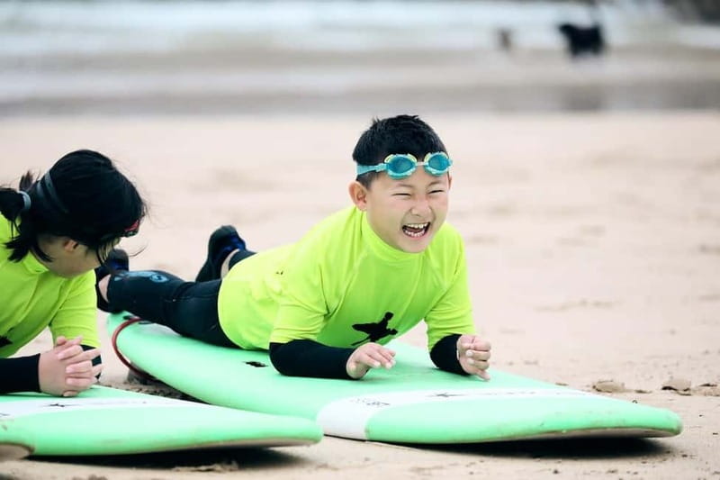 Newquay: Kids Surf Lessons, For 8-13 Years. Fun & Safe! - The first 20 minutes on the beach