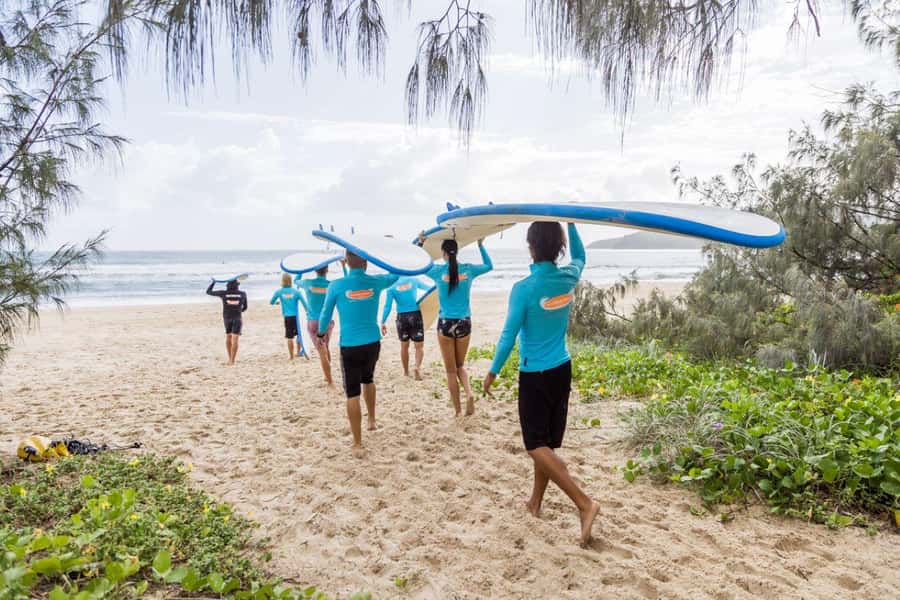Noosa Heads: 2 Hour Surf Experience on the Sunshine Coast - The first 15 minutes: arrival and preparation