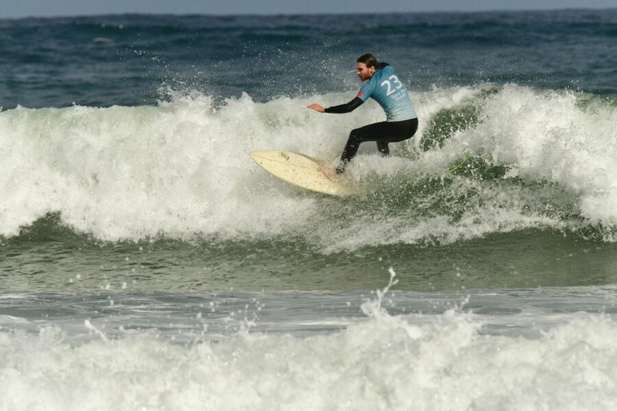 Peniche:Surf lessons Beginners ,Intermediate, advance level - Key points before you book