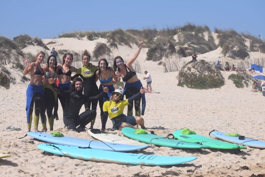 Peniche: Surfing Lessons for all surf levels - The teaching style to expect