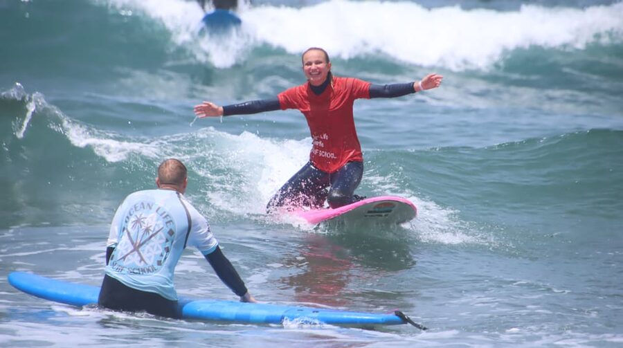 Playa de Las Americas: Surfing Group Lesson +13 Years old - Instructor quality and the safety question