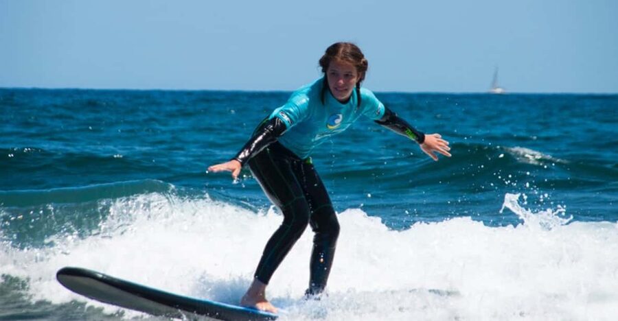 Playa del Inglés surf lessons - The first lesson happens on the sand