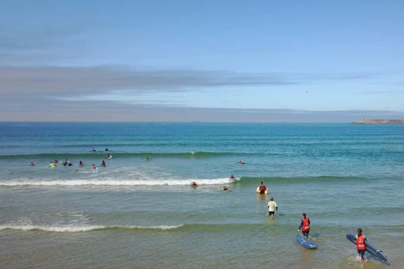 Porto: Surf Lesson in a small group - The best part is learning to catch your first wave