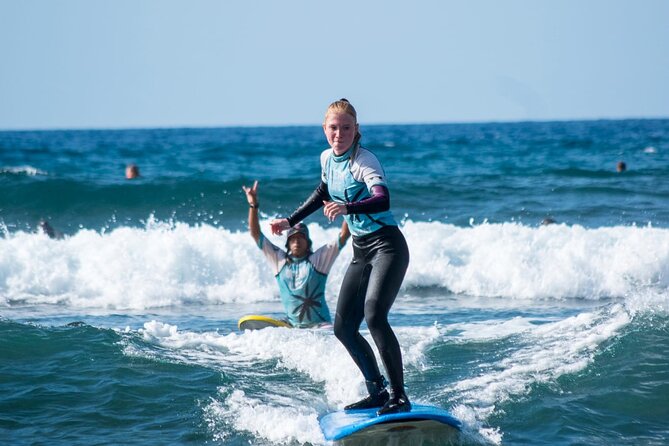Premium Group Surf (2h) – Only 5 Students, Team Incl (+ 13 years) - Starting with 15 to 20 minutes of useful theory