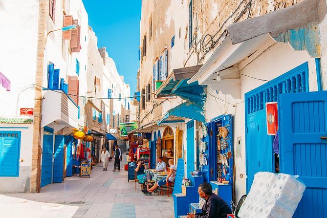 Premium Surf Trip to Essaouira from Marrakesh - Lunch and a walk through the old port