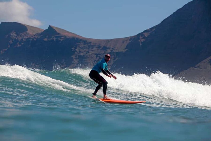 Private Surfing in Lanzarote: Enjoy the waves just for you - ALL LEVELS - Starting with an assessment of your goals