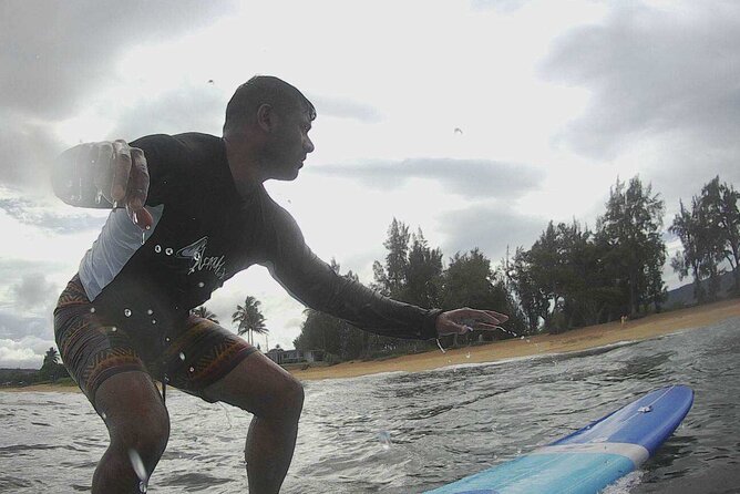 Private Surfing Lessons on the North Shore of Oahu - The first minutes: gear, introductions, and ocean safety