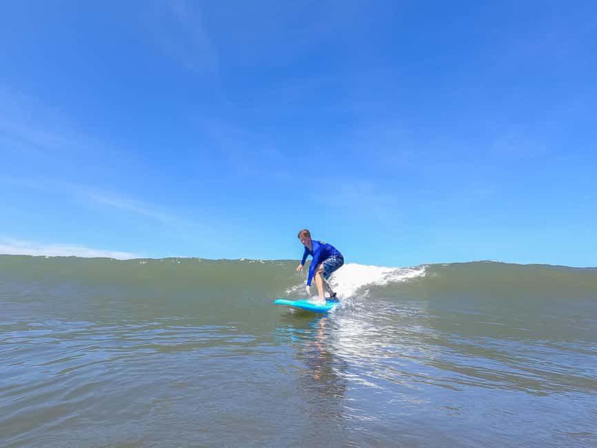 Puerto Vallarta: Surf lessons - Pickup, the surf shop, and the practical start