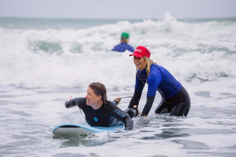 Raglan: 2 Day Surf Lesson Package - Why two surf lessons work better than one
