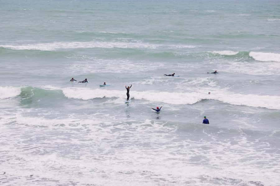 Raglan: 2 Day Surf Lesson & Rental Package - Ngarunui Beach and the importance of conditions