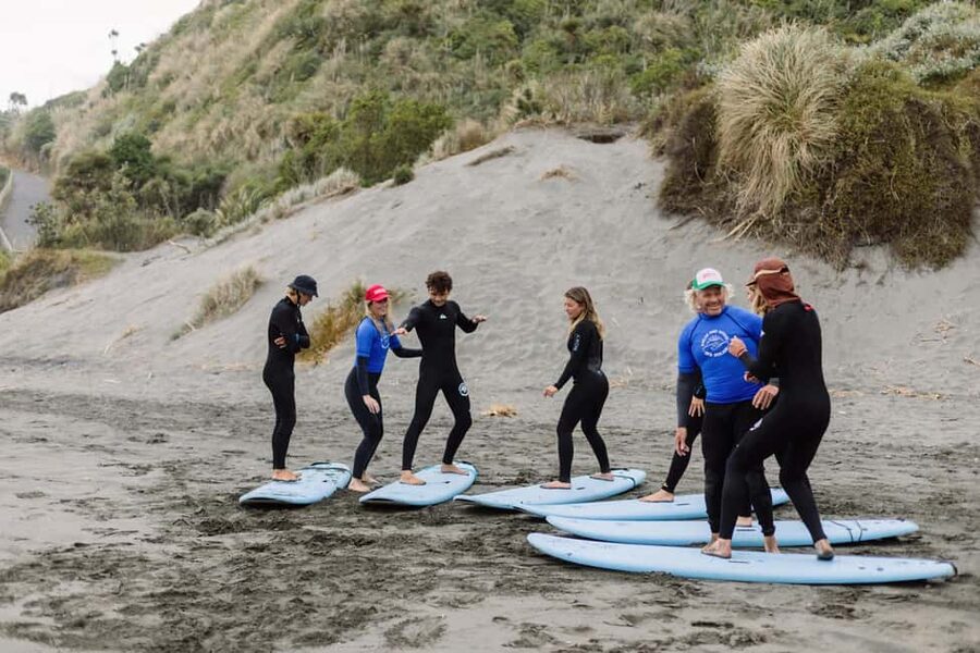 Raglan: 3 Day Surf Lesson Package - Why three days at Ngarunui Beach makes sense