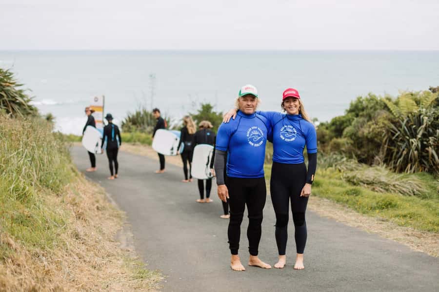 Raglan: Group Surf Lesson - Key points to know before you book
