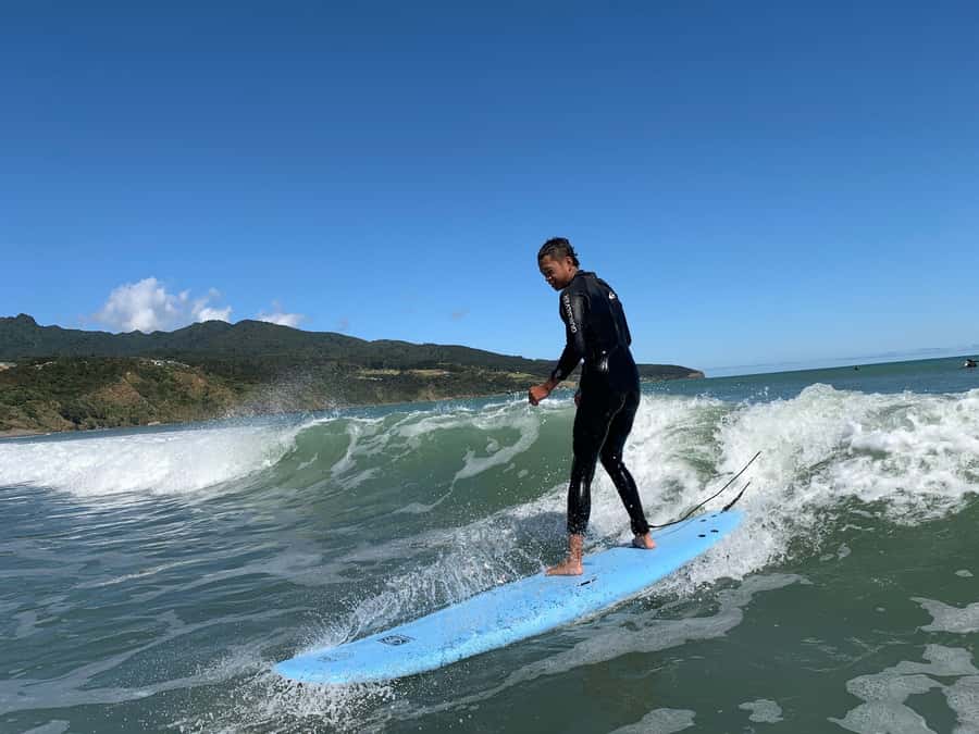 Raglan: Group Surf Lesson - Booking flexibility and timing