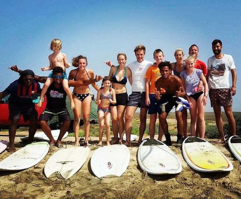 Sal: Surf Lesson - Meeting at Surf Hub Cabo Verde in Santa Maria