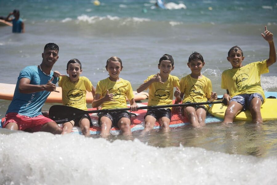 San Juan Beach: Paddle Surf Table rental + Snack and Drink - Starting at Blue Valley Store near San Juan Beach