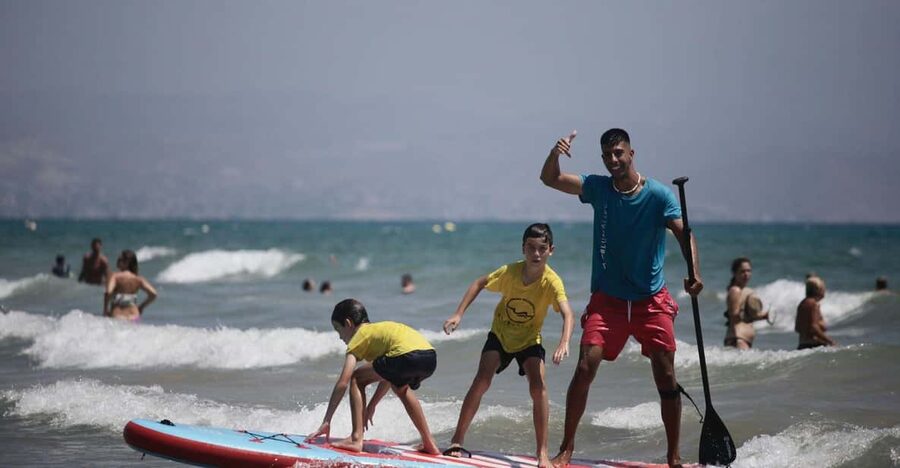 San Juan Beach: Paddle Surf Table rental + Snack and Drink - What the included gear means for you