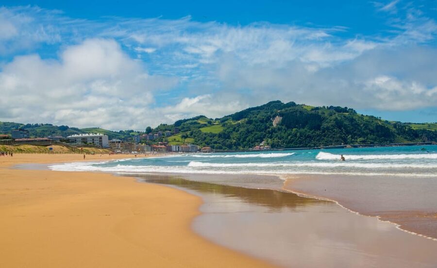 San Sebastian: Surf & Party Hostel - Your arrival near Aia and Zarautz
