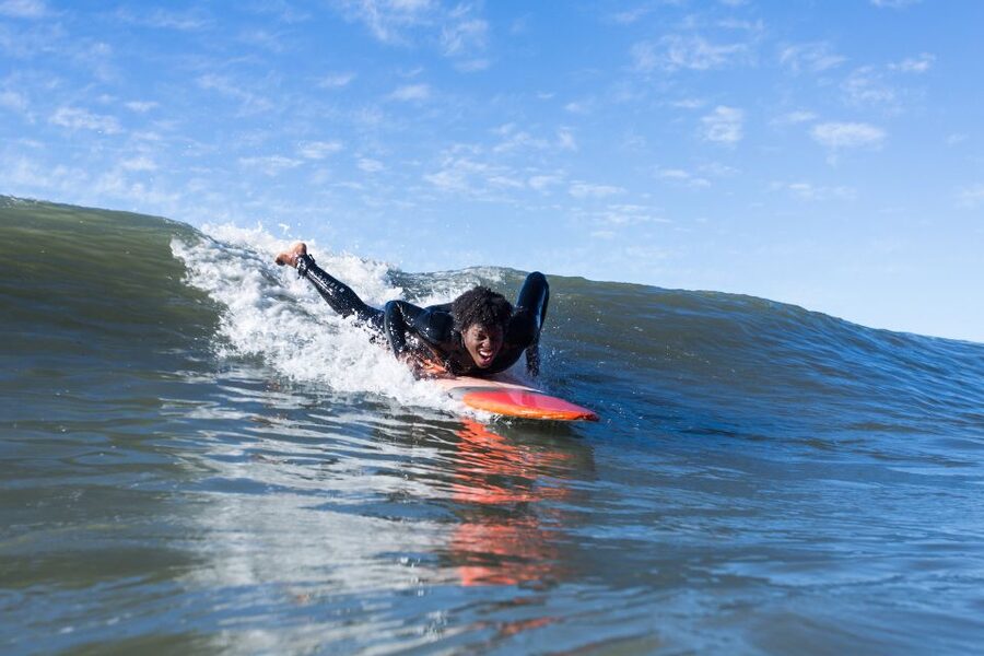 Santa Barbara: 1.5-Hour Private Beginner's Surf Lesson - In the water: catching your first waves