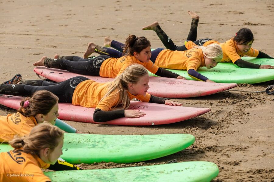 Scheveningen Beach: 1,5-Hour Surf Experience for kids - Key points before you book