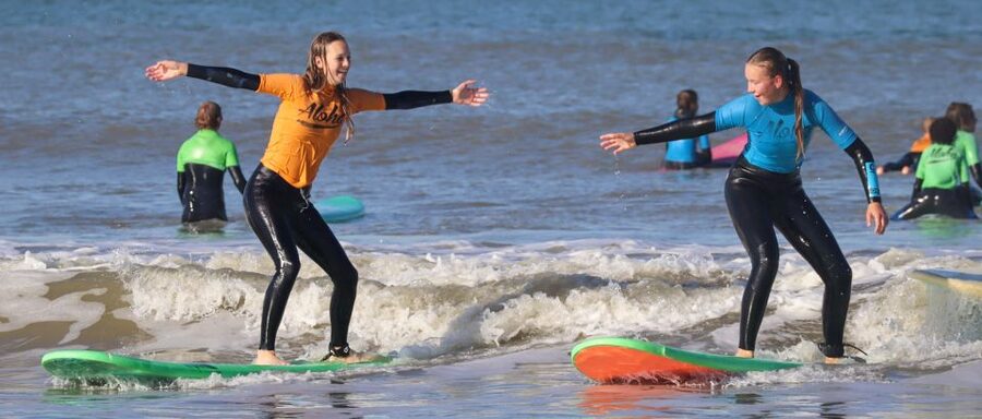 Scheveningen Full-day Surfing lessons with Lunch - Taking your board into the North Sea