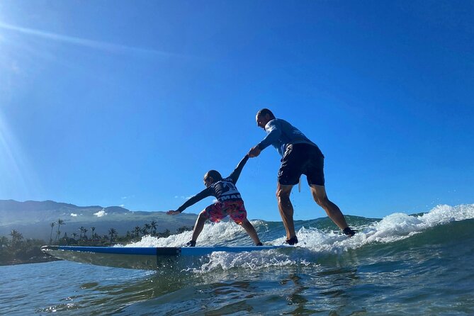 Semi-Private Surf Lesson at Kalama Beach in Kihei - Into the water with close coaching