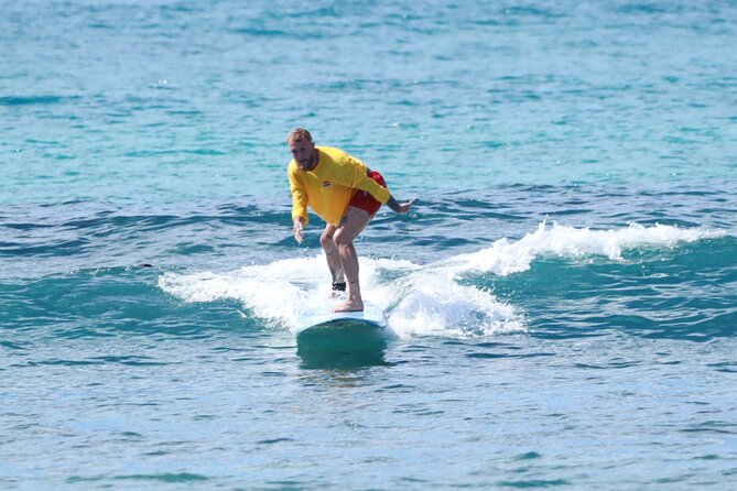 Semi-Private Surfing Lesson in Waikiki, Oahu - A structured start at 150 Kapahulu Ave