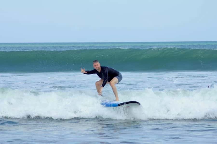 Seminyak: Beginner Surf Lesson with Pro Instructor - The first lesson: board position and water safety