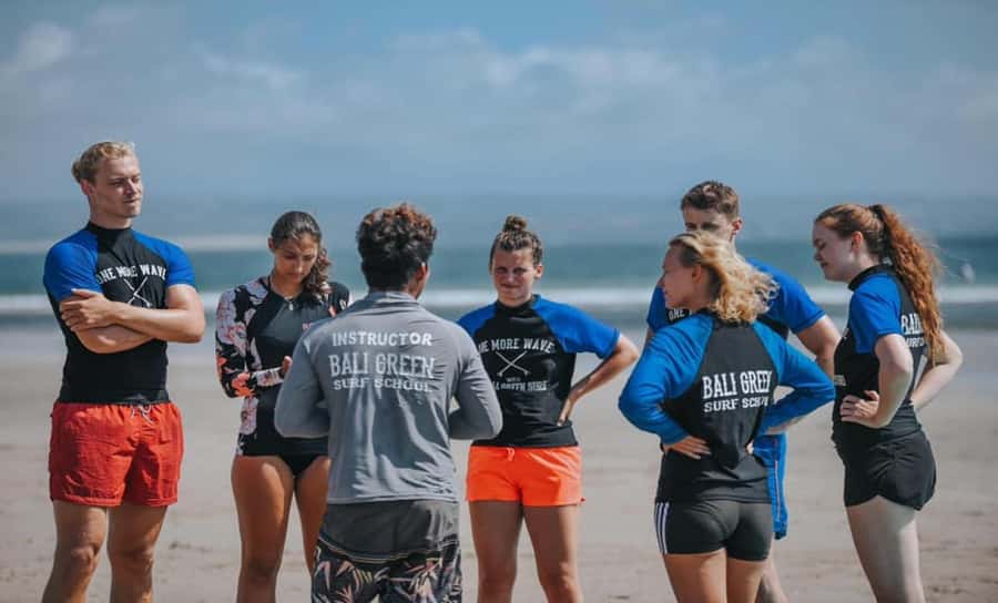 Seminyak: Surf Lesson for all Levels (Small Groups/Private) - From hotel pickup to Double Six Beach