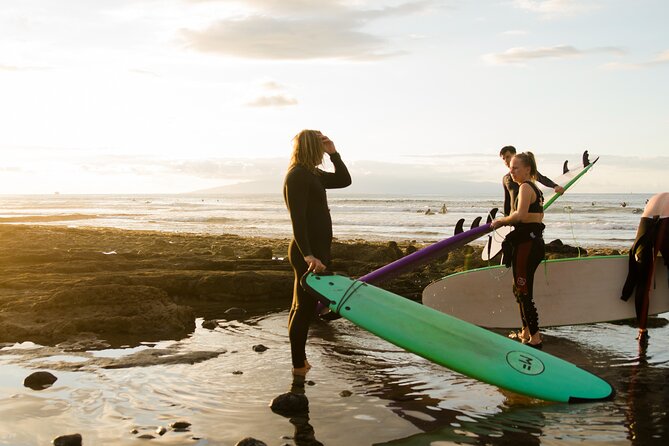 Small Group Surf Lesson in Playa de las Américas - The beach briefing: safety first, then the pop-up