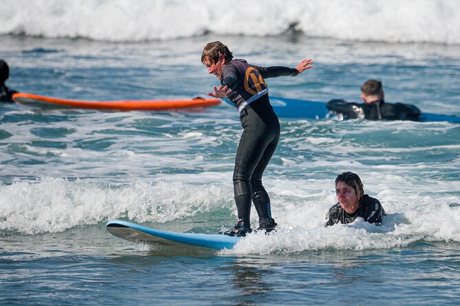 small group surf lesson in Playa de las Américas,Tenerife - Equipment, changing rooms, and practical comfort
