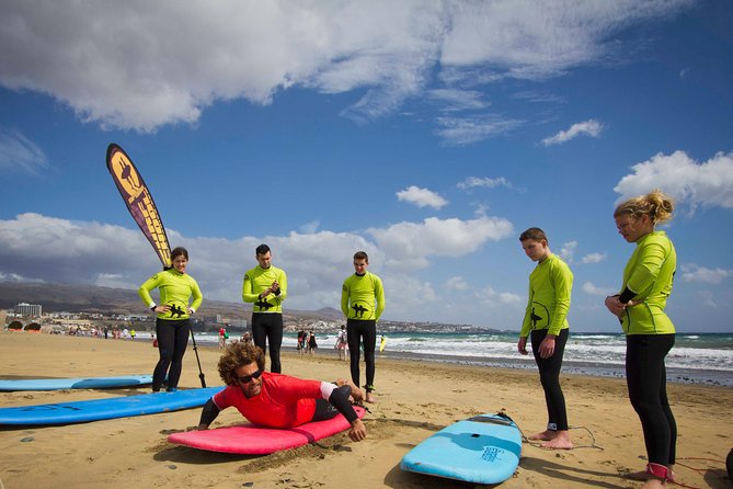 Small-Group Surf Lessons in Gran Canaria - From the classroom to the beach simulation