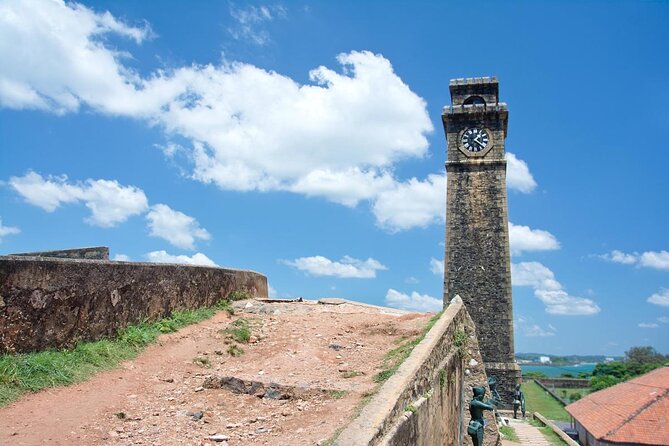 Surf Camp in Weligama Beach Sri Lanka - Key points to know before you book