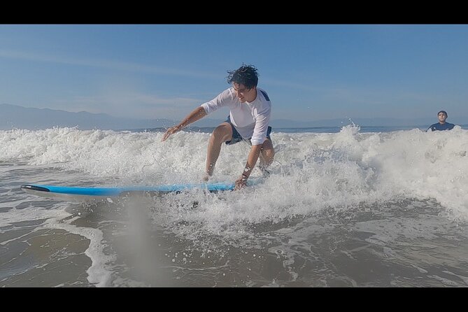 Surf classes in Puerto Vallarta with local instructors - Fitness, comfort, and who should book