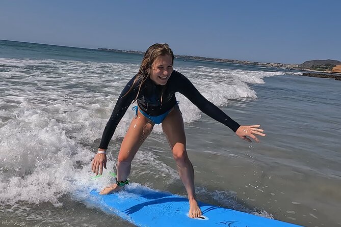 Surf classes in Puerto Vallarta with local instructors - Private lessons versus a larger surf class