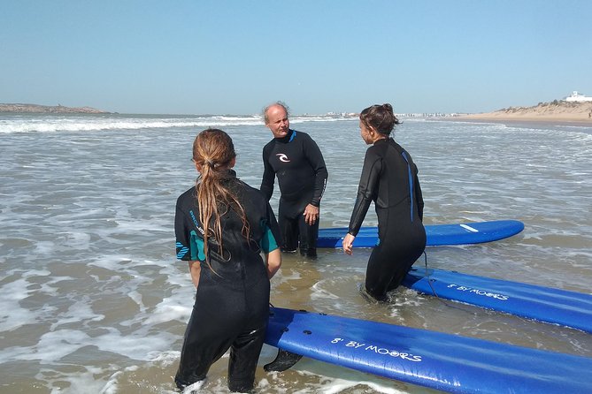 Surf day trip in uncrowded spots - Lunch with a local choice at the center of the day