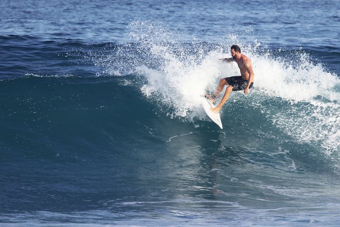 Surf Expeditions (Half day) - Choosing a quieter break with local help