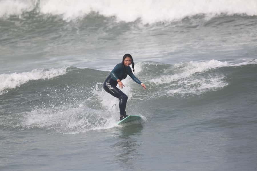Surf experience Peru - How the private format affects the lesson